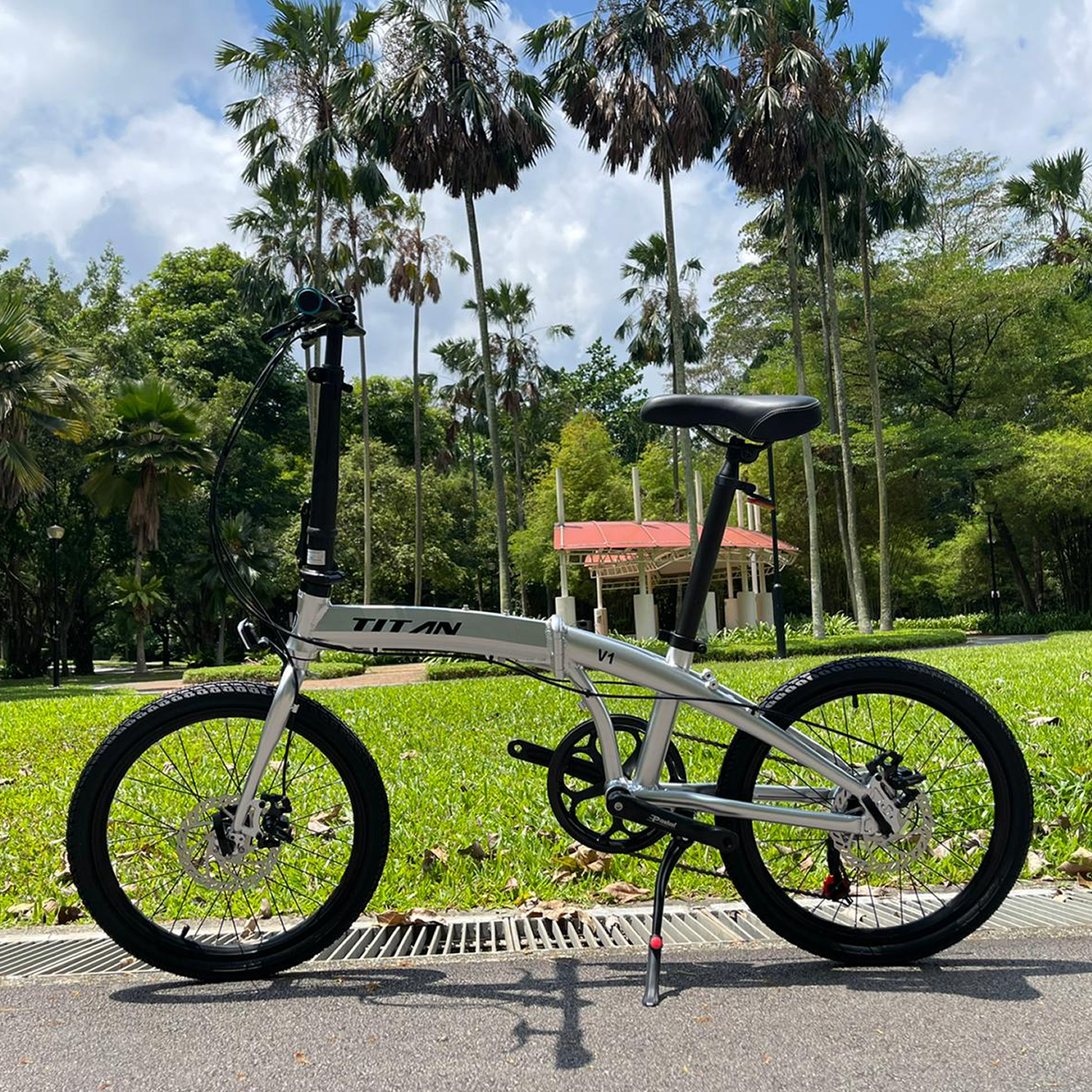 Titan shop folding bike